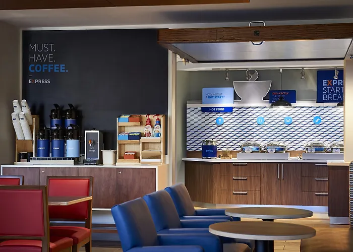 Holiday Inn Express & Suites Heath - Newark By Ihg
