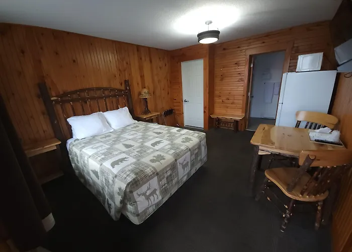 Outdoorsman Motel