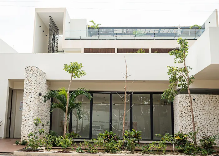 Moonshine Tulum Hotel & Hostel