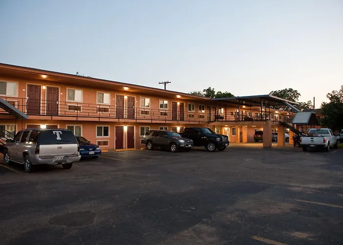 Bostonian Inn