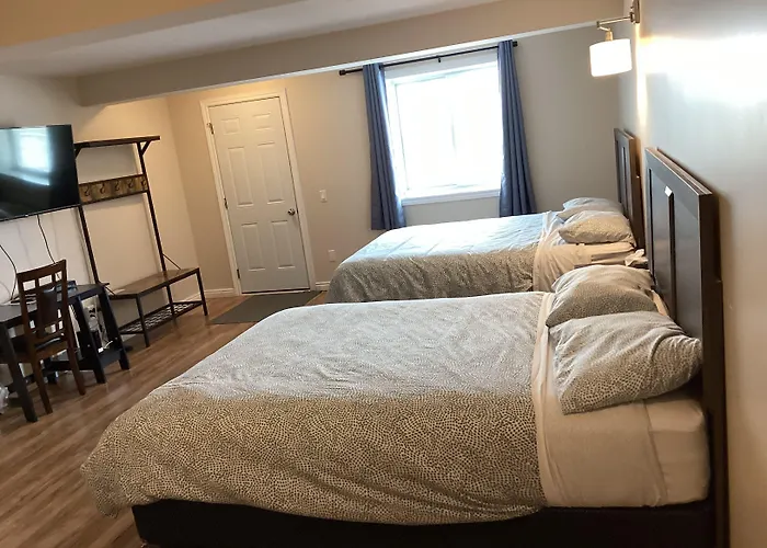 Lakeview Hotel