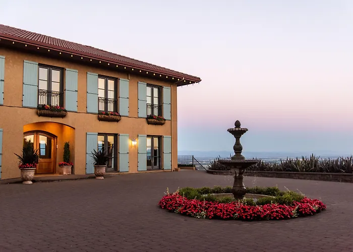 Black Walnut Inn And Vineyard