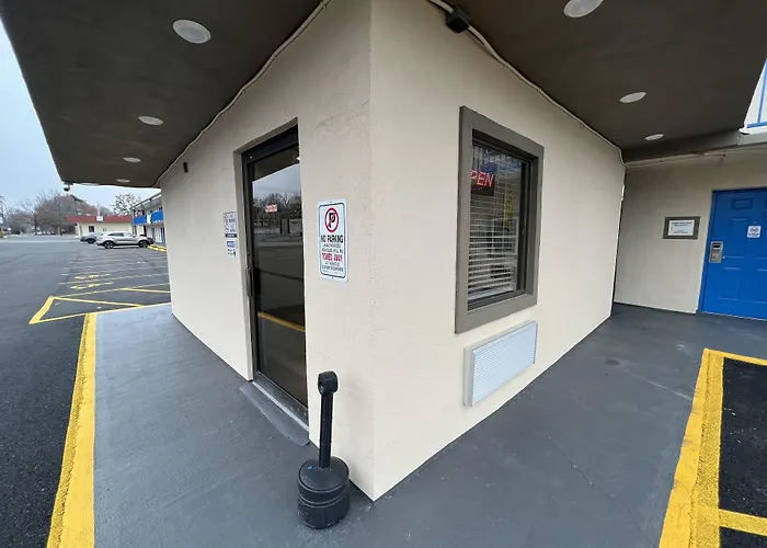 Super 8 By Wyndham Paducah I-24 Exit 4