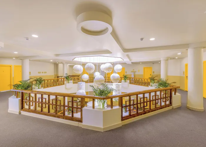 Bloom Hotel - Katra