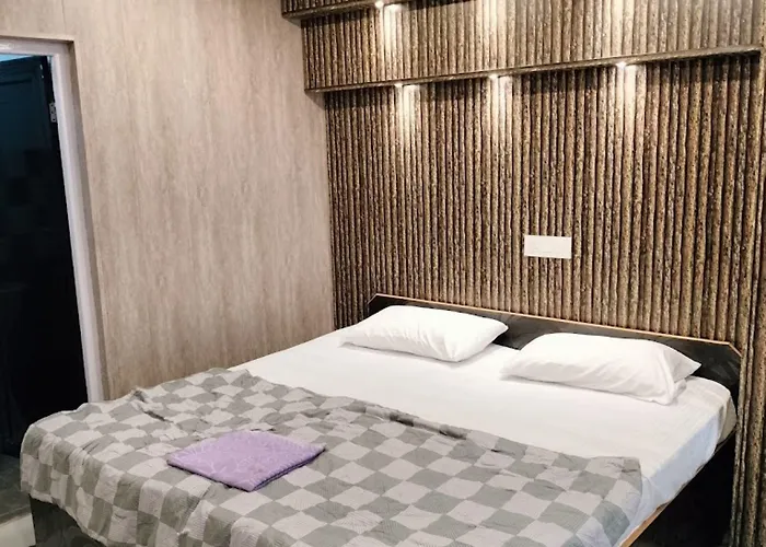 Goroomgo Hotel Koyal Mandi