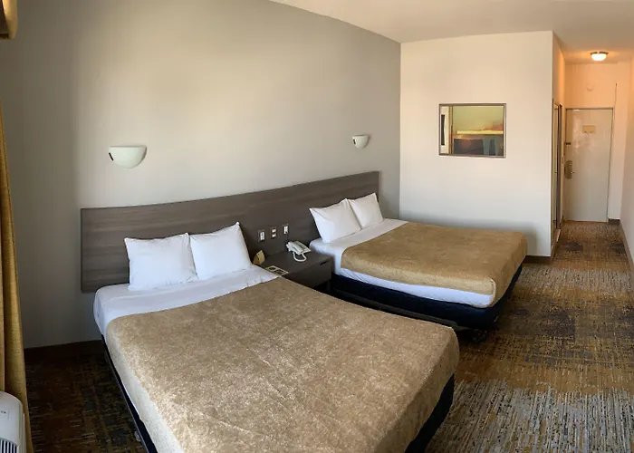Fastos Hotel