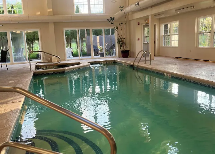Webb'S Hotel