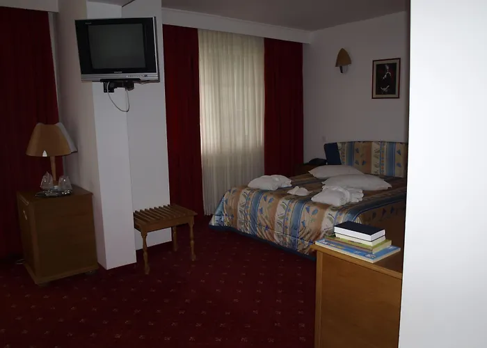Black Lord Hotel
