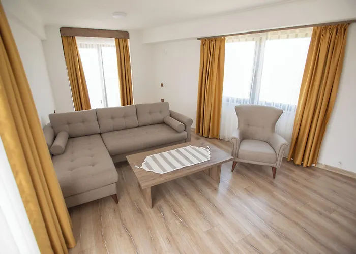 E87 Highway Otel