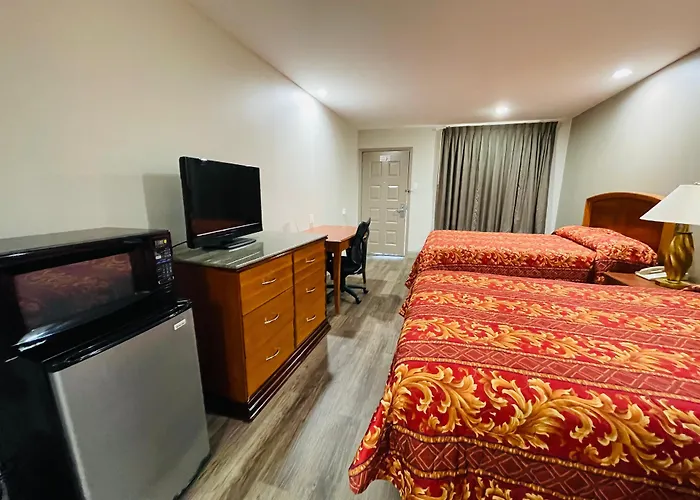 Spanish Trails Inn
