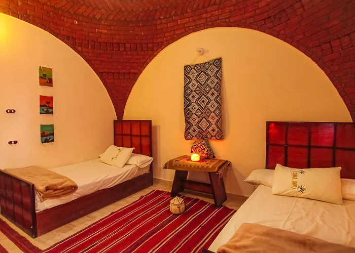 Seliyaa Siwa Inn Hotel