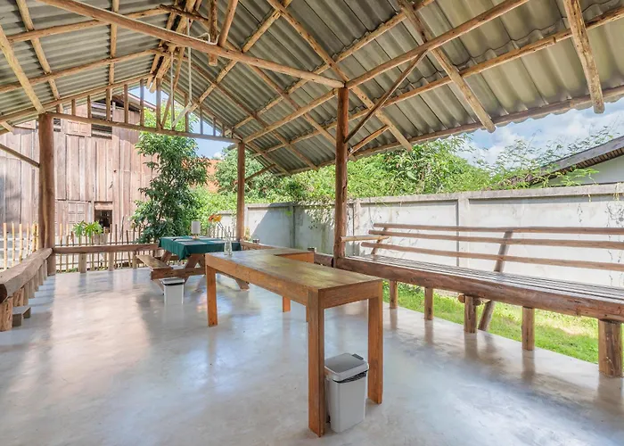 Betel Palm Village - Casa Retreat