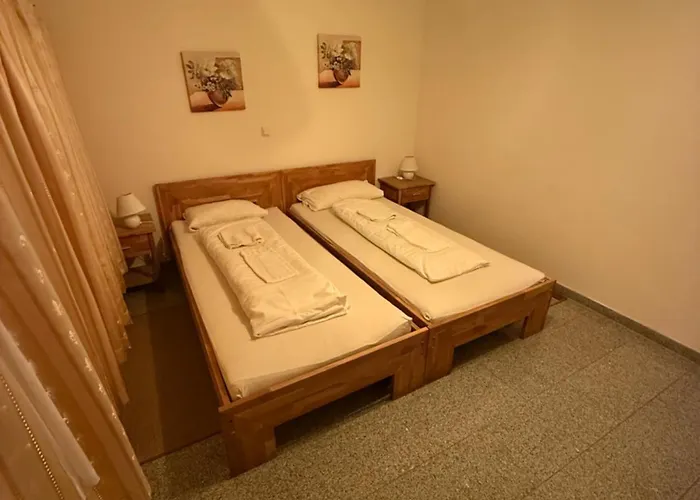 Attika Hotel