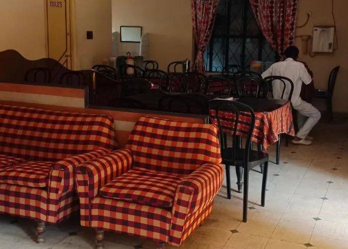Hotel Santiniketan