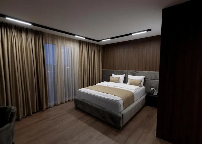 Velura Hotel