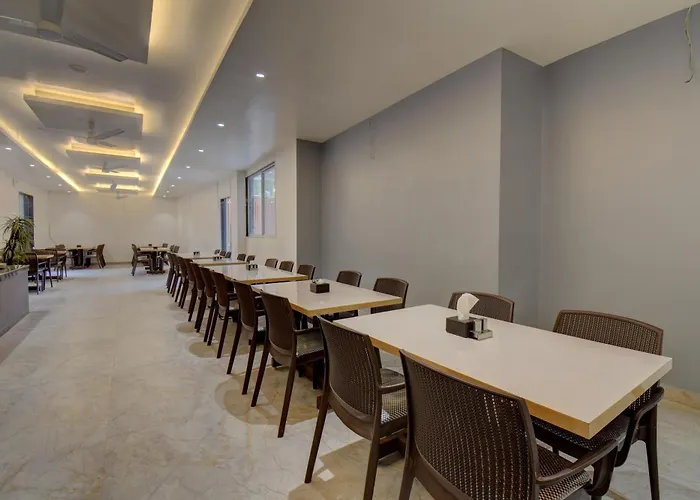 Hotel Stay Divine, Shirdi