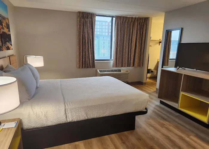 Days Hotel By Wyndham University Ave Se