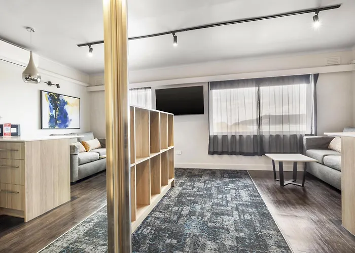 Burnie Central Townhouse Hotel