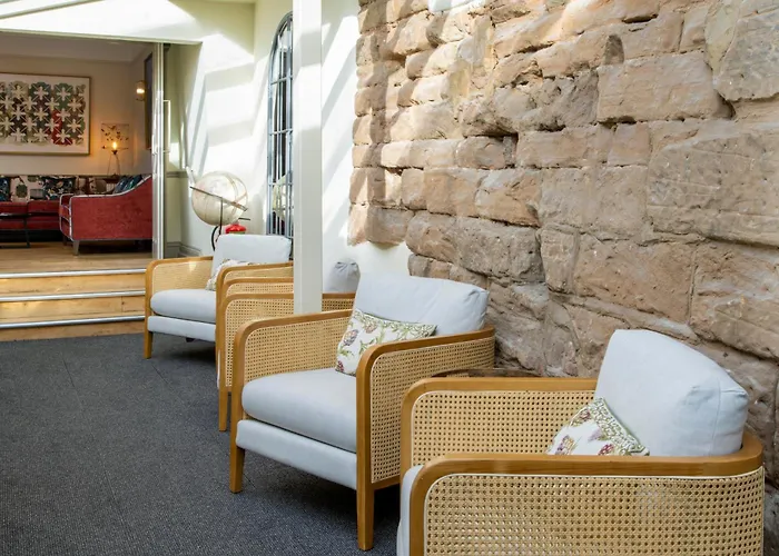 The Warwick Arms Hotel - The Coaching Inn Group