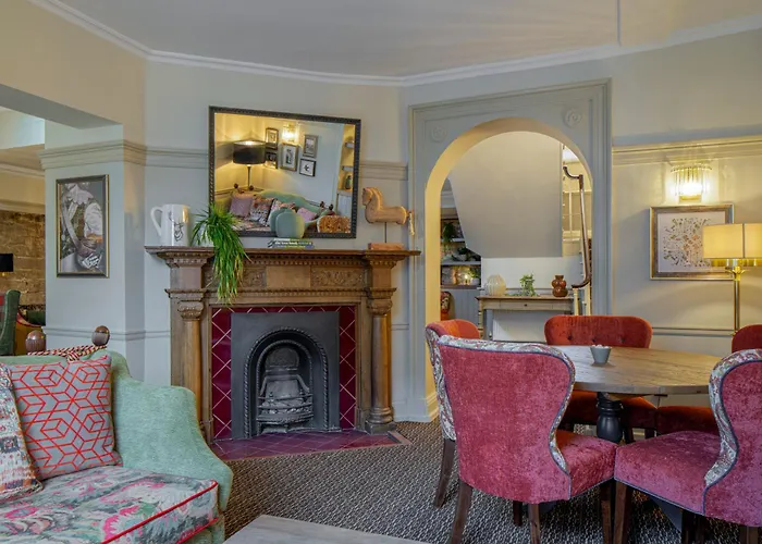 The Warwick Arms Hotel - The Coaching Inn Group