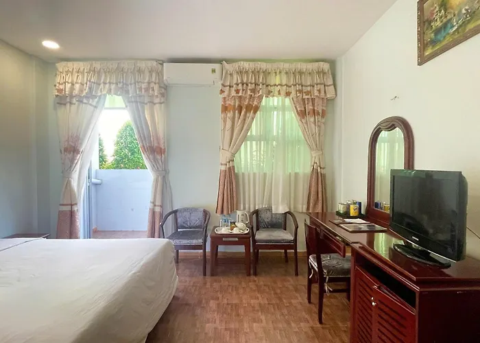 Sai Gon Bac Lieu Hotel - Stay 24 Hours