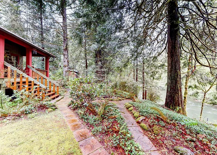 Sandy River Cabin