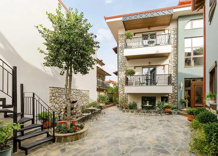 Meydani Suites