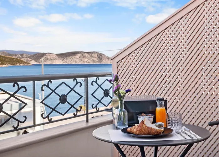 Ermioni View Seaside Rooms
