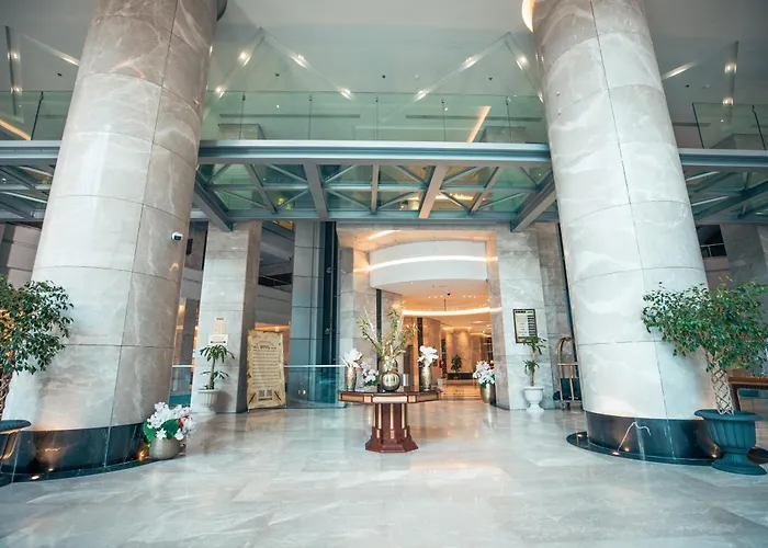 Taj Park Hotel