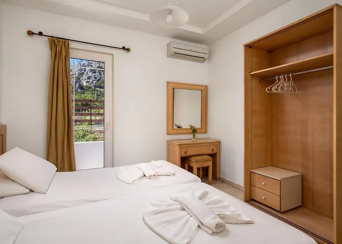 Evi Studios & Apartments Pefkos