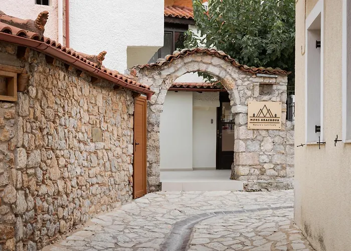 Mons Arachova