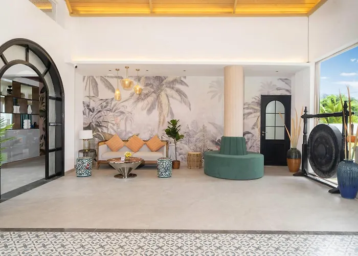 Howard Johnson By Wyndham Phuket Naiyang