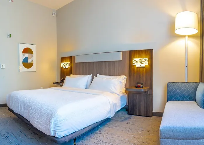 Holiday Inn Express & Suites Murfreesboro West By Ihg