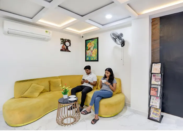 Fabhotel Radha Rani Residency