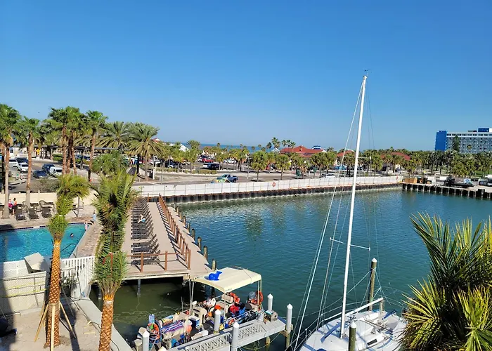 Charthouse Clearwater Beach Marina Hotel