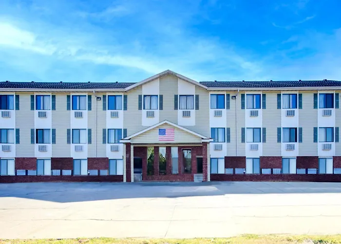 Capital O Amerihost Inn And Suites Kingdom City Hwy 54 Mo