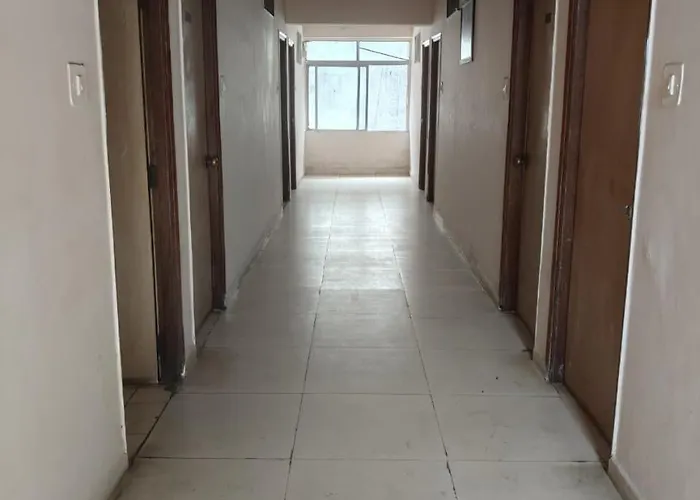 Ten Hotel