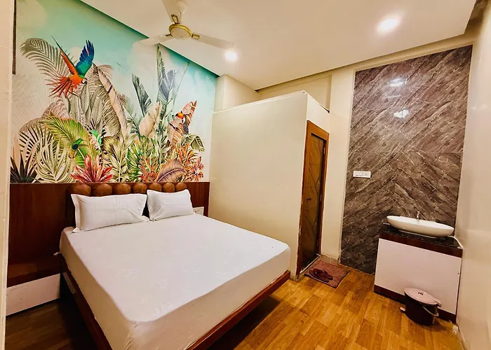 Hotel Maheshwar'S Stay
