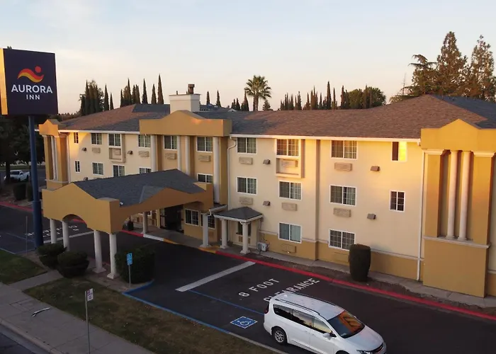 Aurora Inn