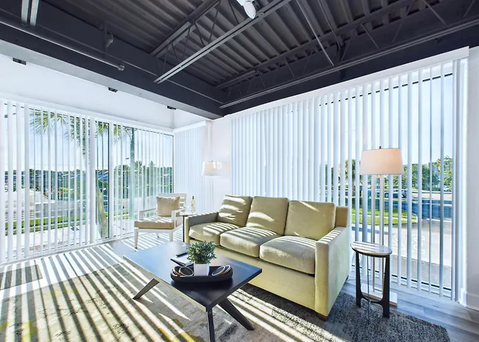 Rocket Launch View Loft Near Beach & Port-Unit 209