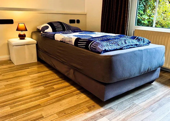 Cozy Ground Floor Retreat In Marx - 33-1