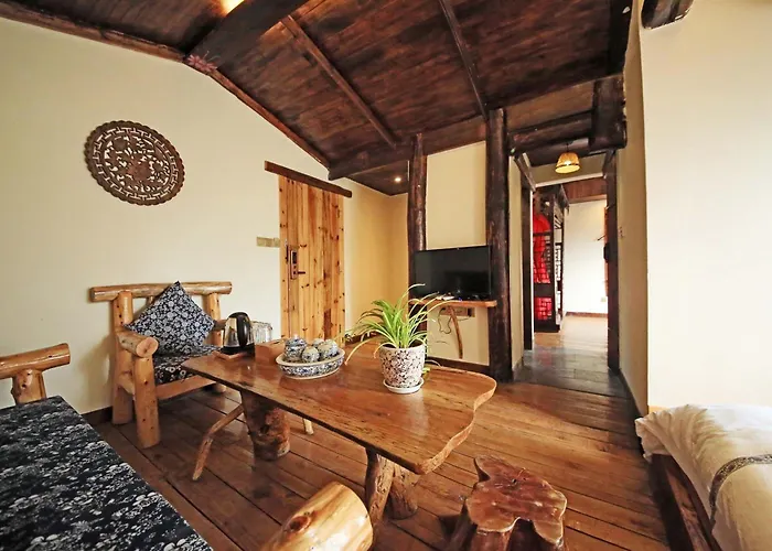 Zhangjiajie Xiangxi Dream Weaver Inn & Tianmen Mountain National Forest Park & Free Pick-Up & Breakfast,Coffee,Tea