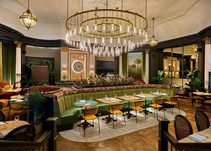 The Queens Hotel