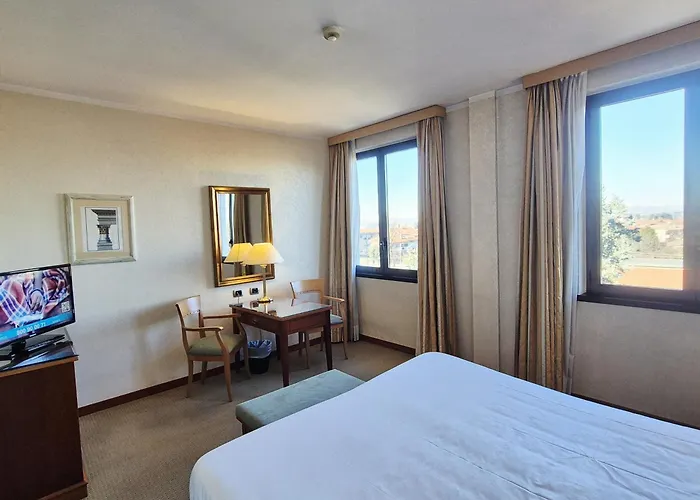Hotel Excelsior Magenta