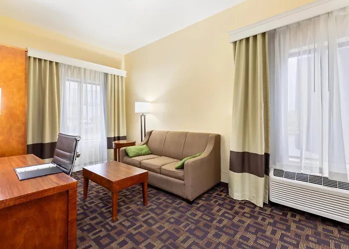 Comfort Inn & Suites North Aurora - Naperville