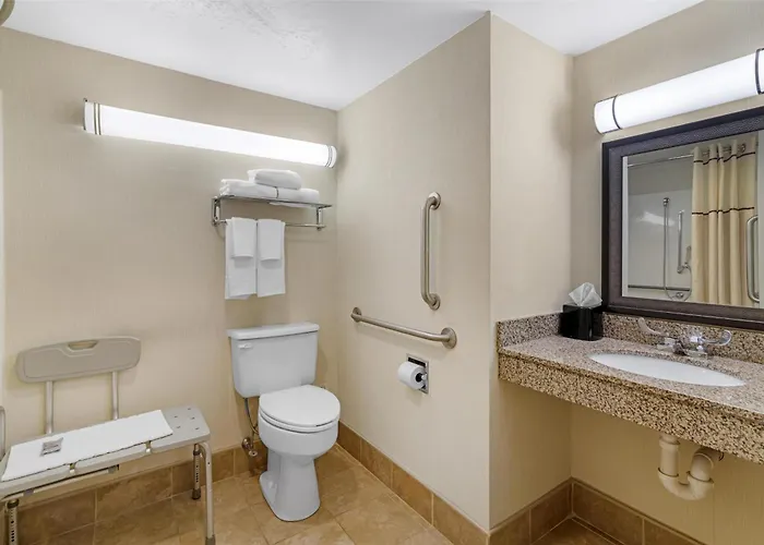 Best Western Royal Plaza Hotel And Trade Center