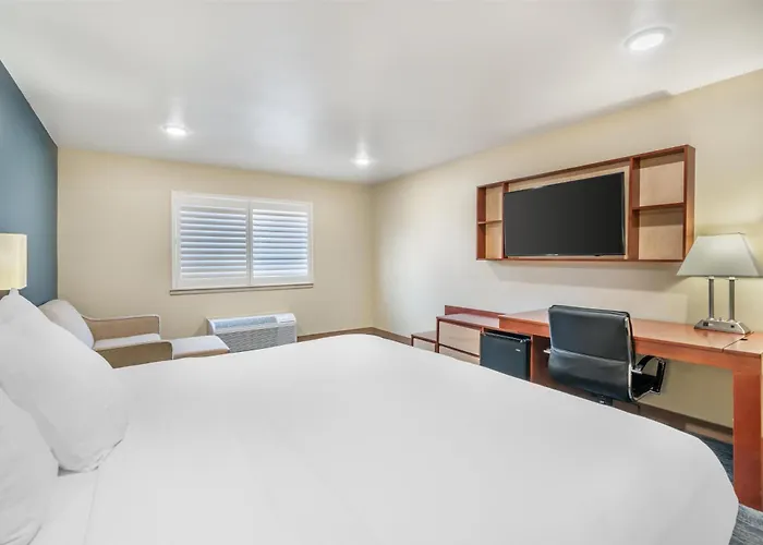 Best Western Plus Clocktower Inn
