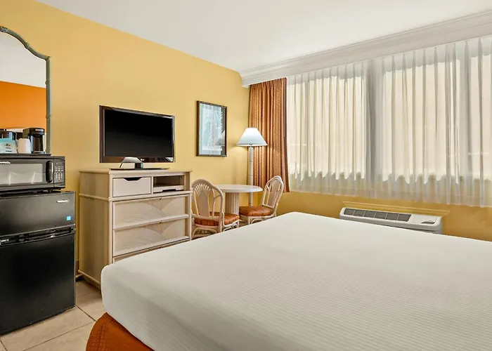 Airport Honolulu Hotel, Trademark Collection By Wyndham