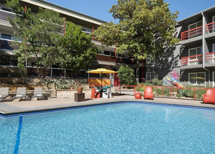 Aiden Austin City Hotel