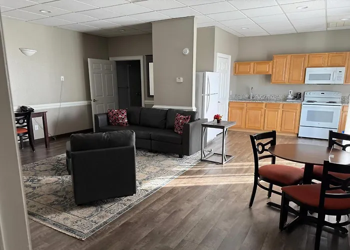 Travelodge By Wyndham Lakeland